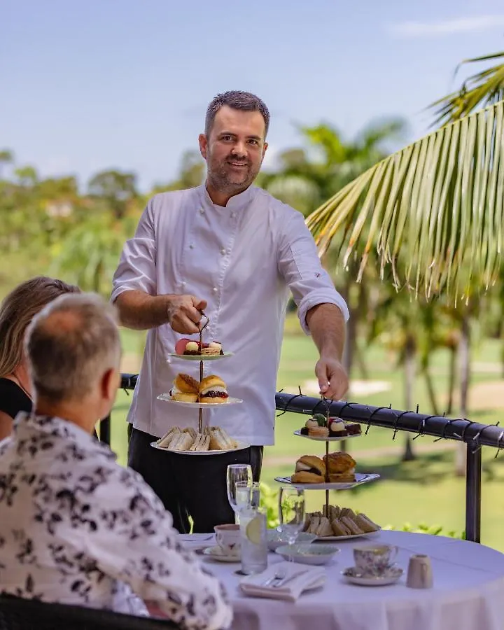 Noosa Springs Golf & Spa Resort