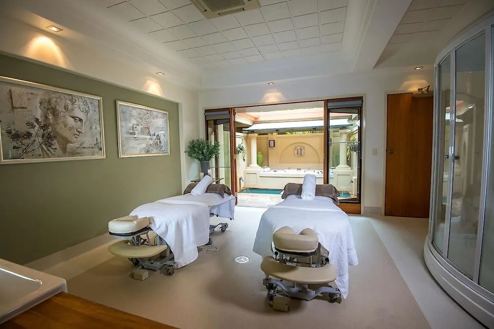 Noosa Springs Golf & Spa Resort