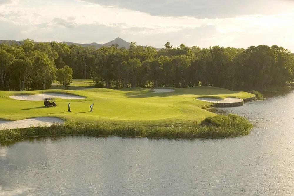 Noosa Springs Golf & Spa Resort