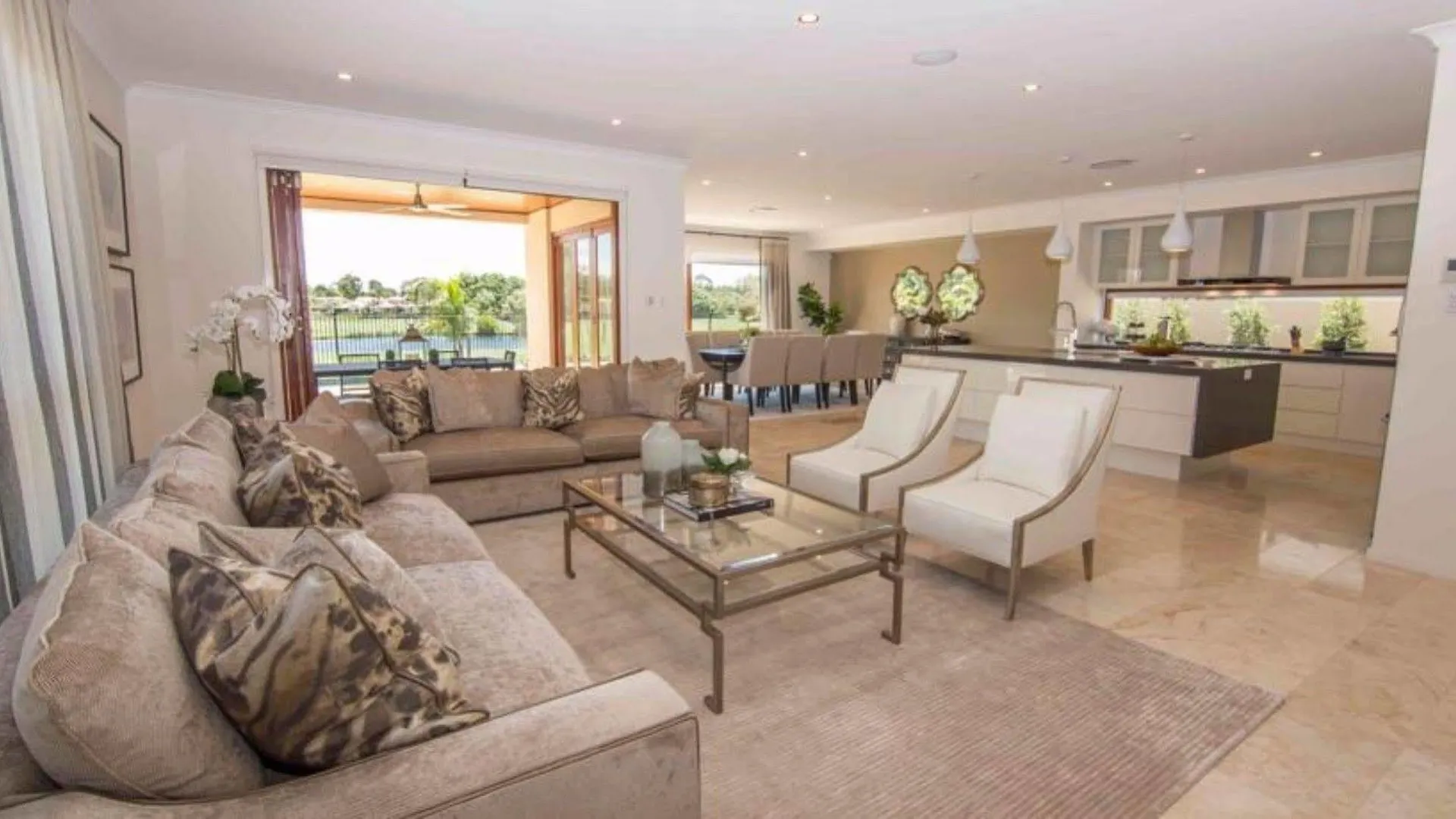 ****  Noosa Springs Golf & Spa Resort Australia
