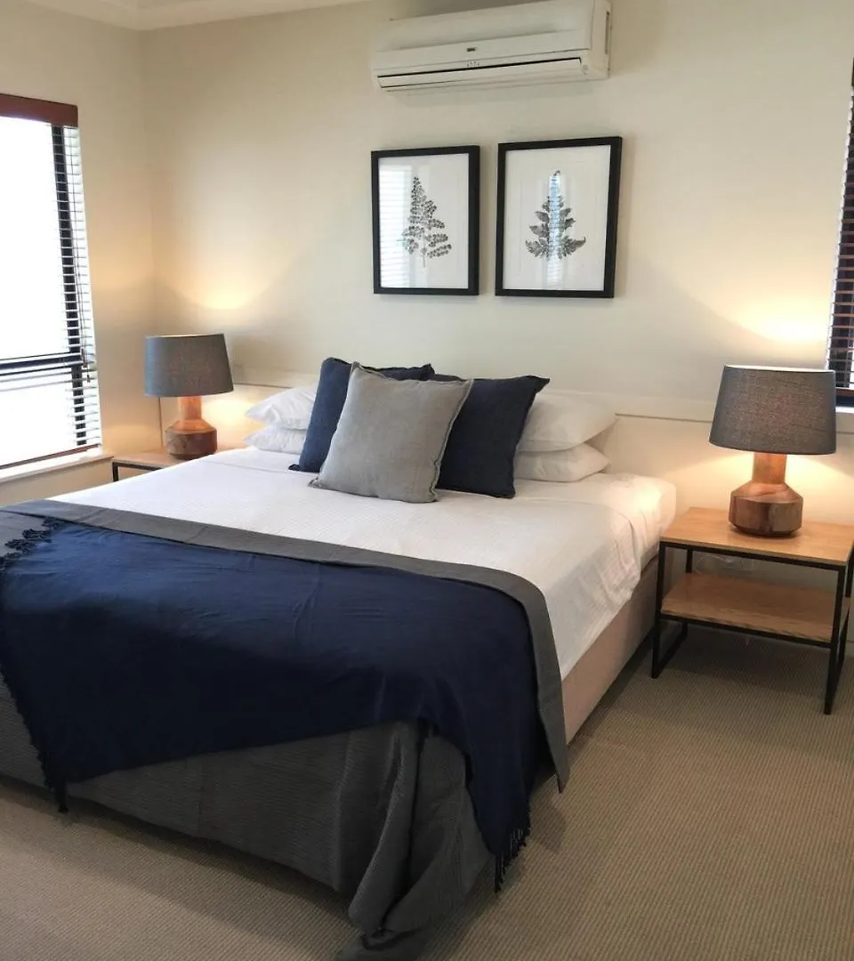 Noosa Springs Golf & Spa Resort 4*, Noosa Heads